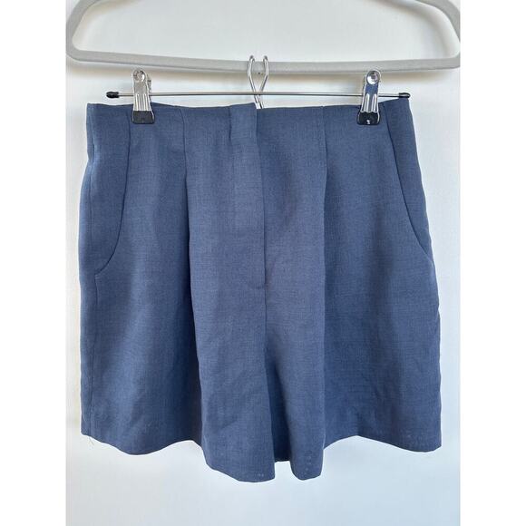 FRONTROW Drama Collection, Women's Tailored Dress Shorts-Size 4, EUC - Picture 1 of 5